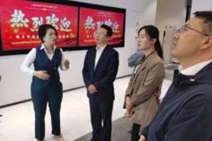 上汽通用五菱汽车股份有限公司团队来谷柏特实地考察