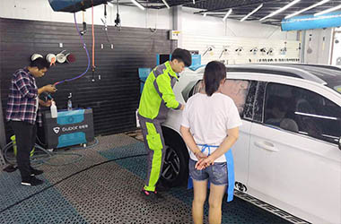 纳米清洁洗车演示